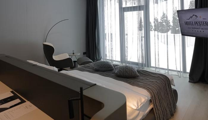 Hotel Pestera Wellness & Spa Moroeni Room photo