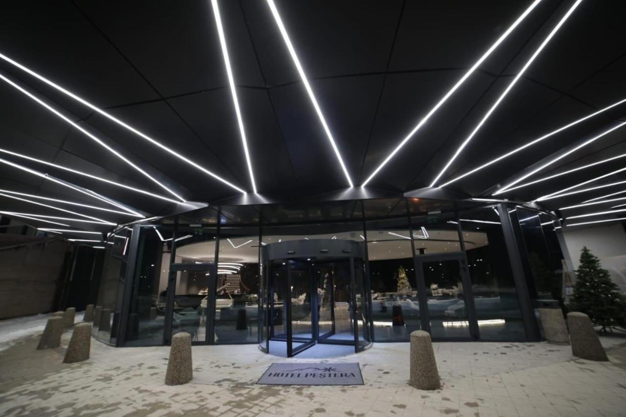 Hotel Pestera Wellness & Spa Moroeni Exterior photo